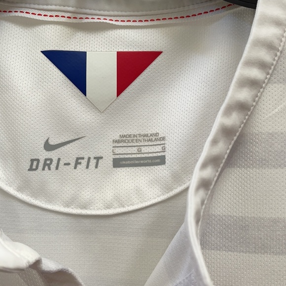 🎉🎉PRICE DROP🎉🎉NIKE MEN’s DRI-Fit sport shirt - Picture 2 of 7